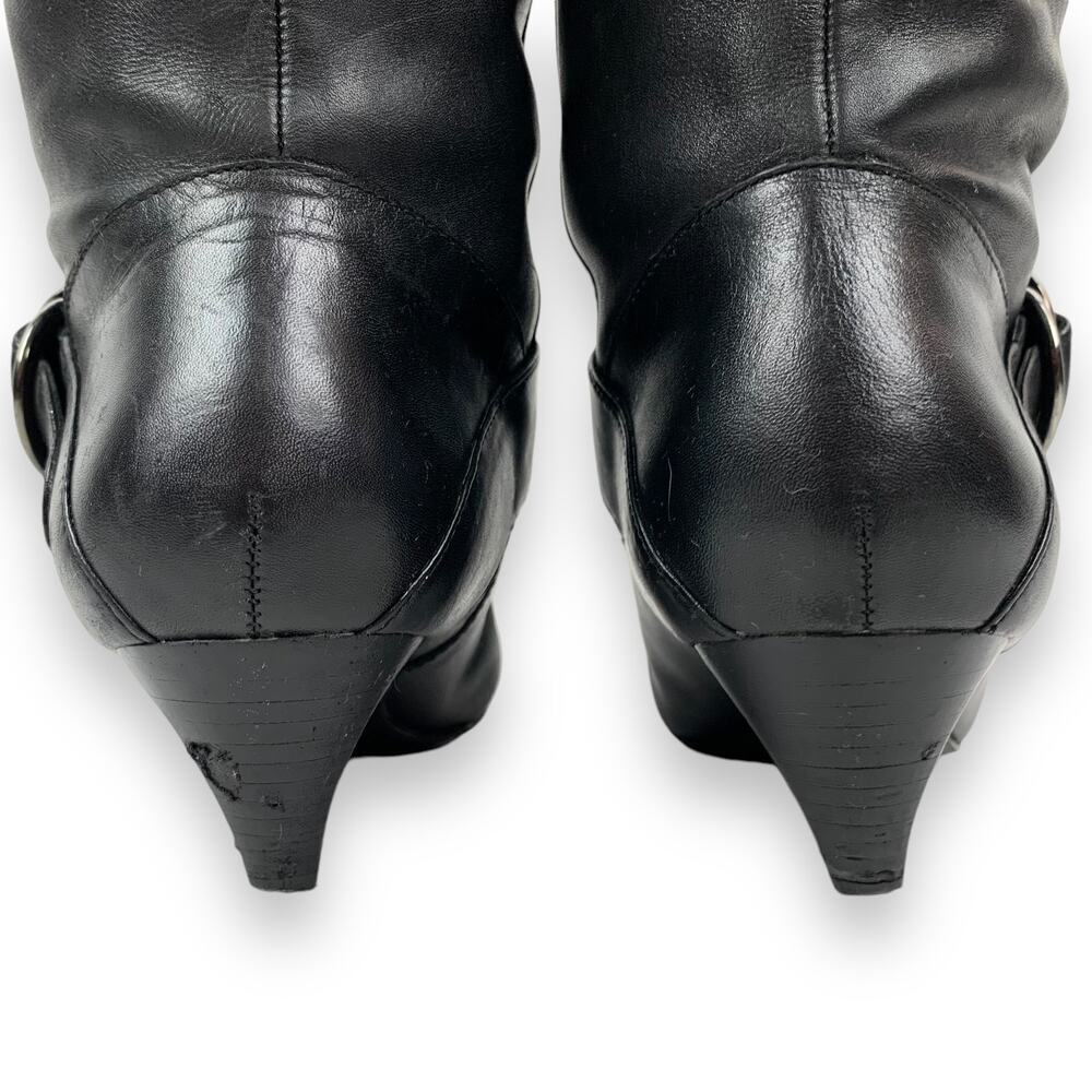 2000's MARC FISHER tall black leather boots with silver ring and low heels - Picture 5 of 12